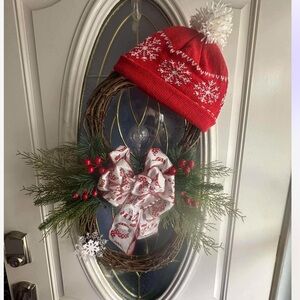 Festive snowman Wreath with Snowflake Hat